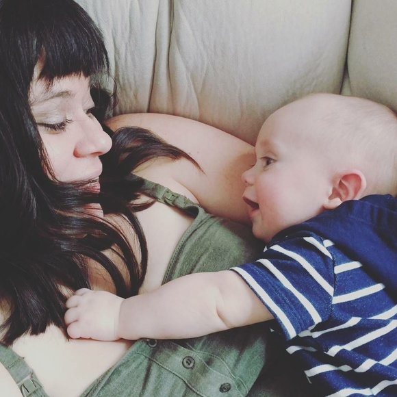 Meet your Posher, Jennifer - Picture 1 of 1